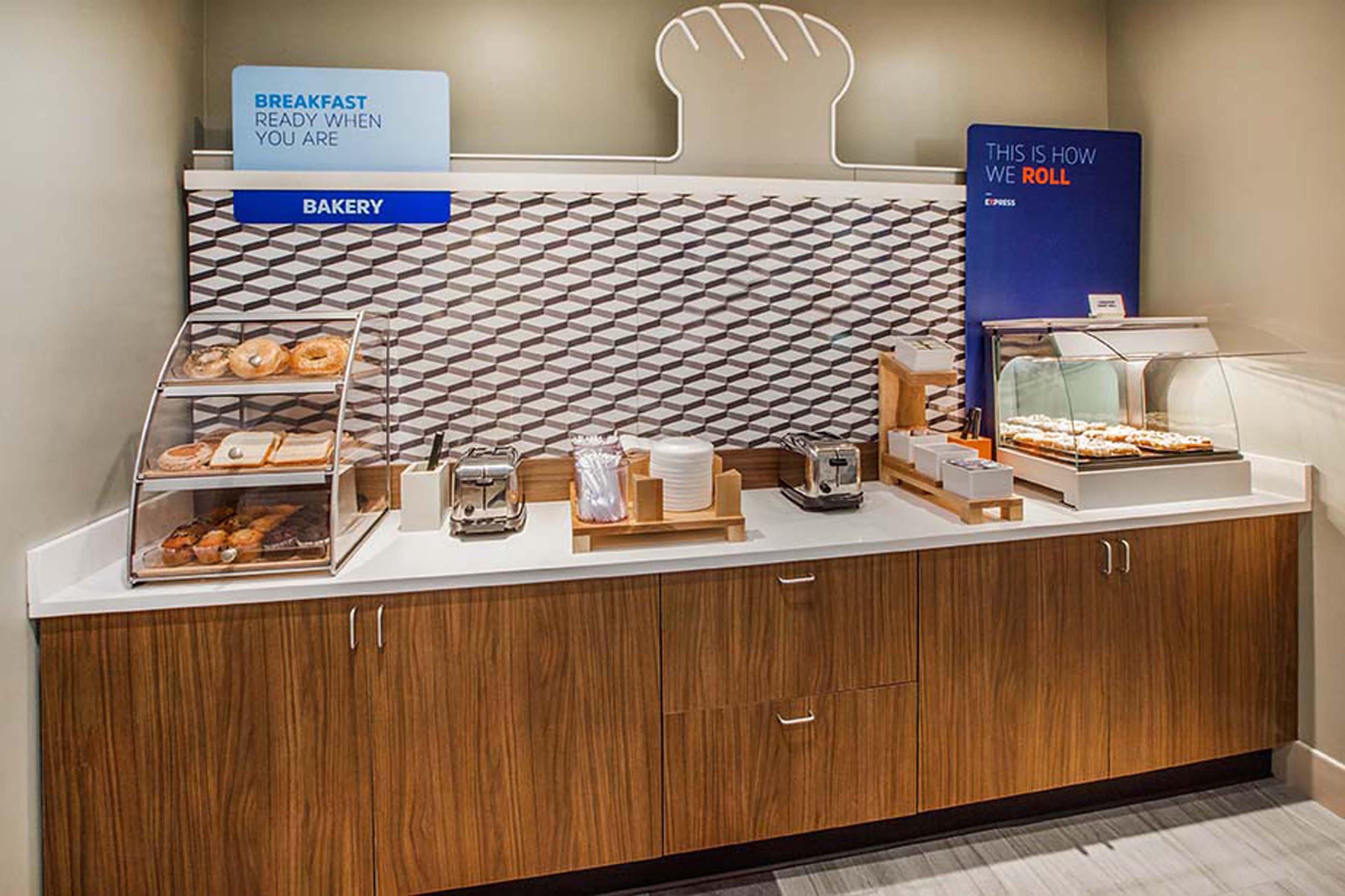 Holiday Inn Express Harvey-Marrero By Ihg Exteriör bild